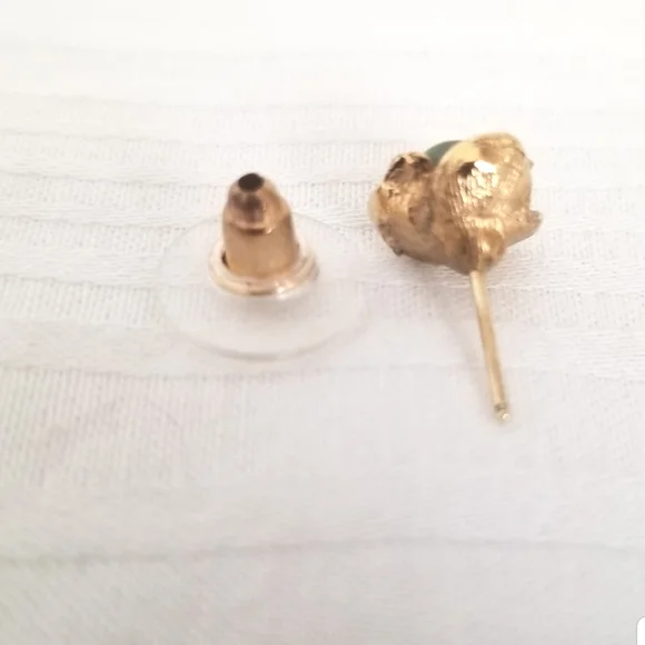 Vintage Gold Chrysoprase Earring Single - Picture 3 of 4